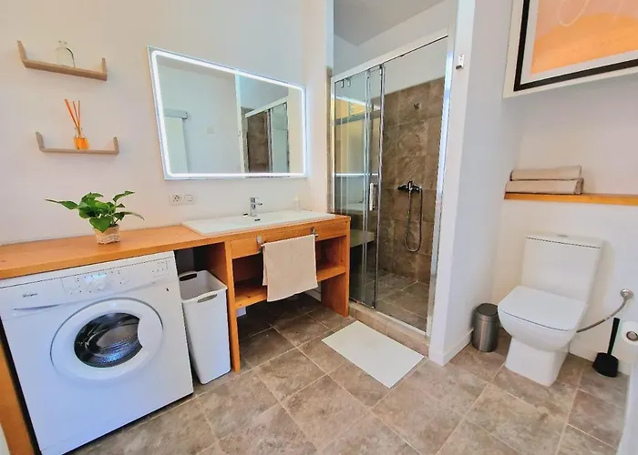 Jacaranda Azul Icod De Vinos Икод-де-лос-Винос